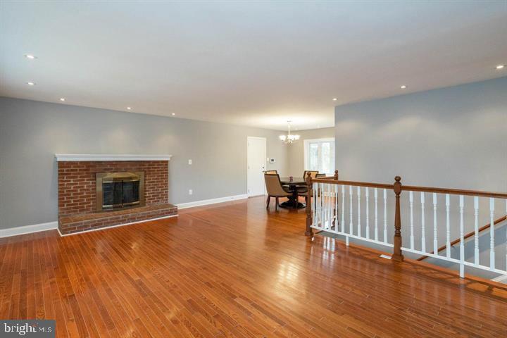 ROSE VALLEY ESTATES - Residential Lease