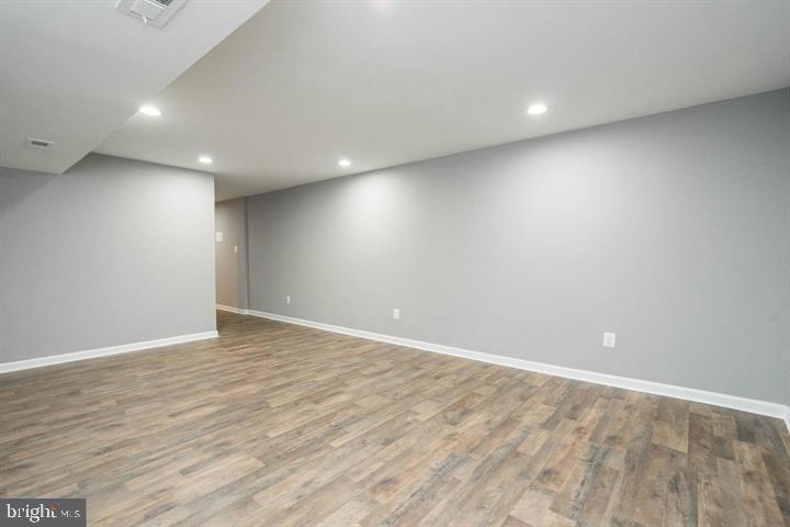 ROSE VALLEY ESTATES - Residential Lease