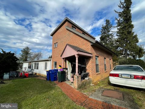 Photo of 1266 KINDERHOOK RD, COLUMBIA, PA 17512 (MLS # PALA2029248)