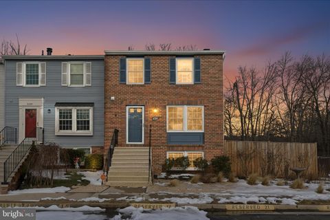 5211 PLEASURE COVE COURT ALEXANDRIA VA 22315