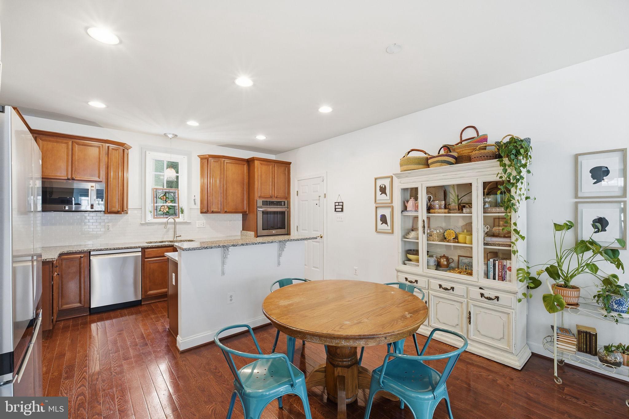 NEW BRISTOW VILLAGE - Residential