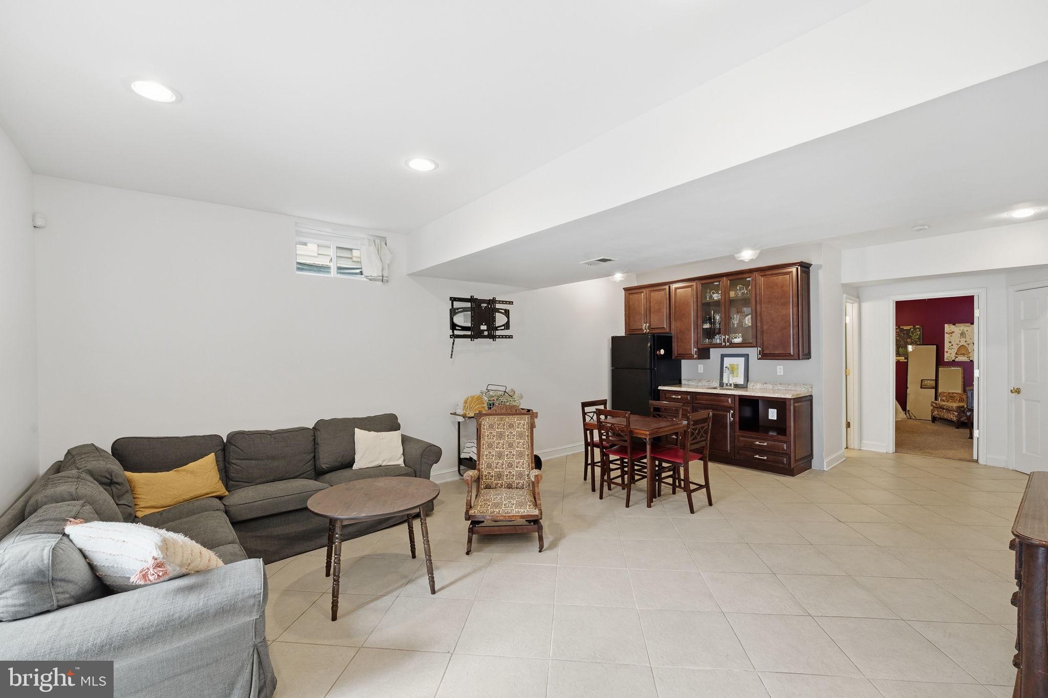 NEW BRISTOW VILLAGE - Residential