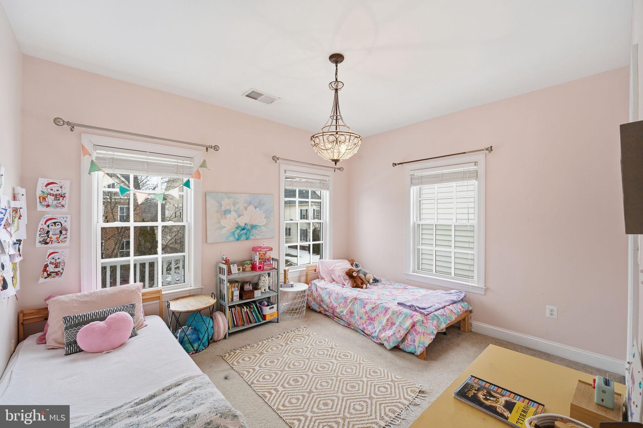 NEW BRISTOW VILLAGE - Residential