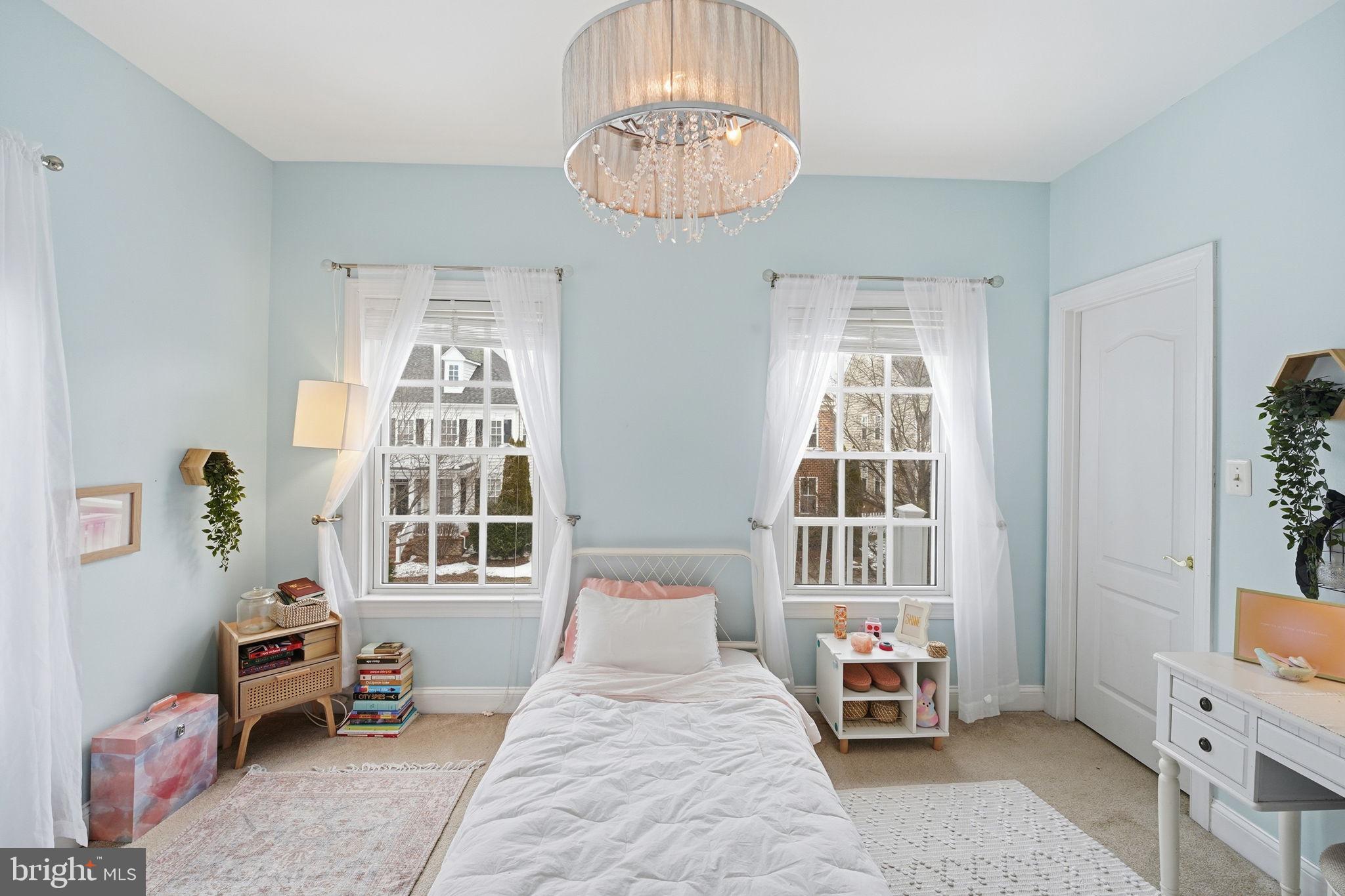 NEW BRISTOW VILLAGE - Residential