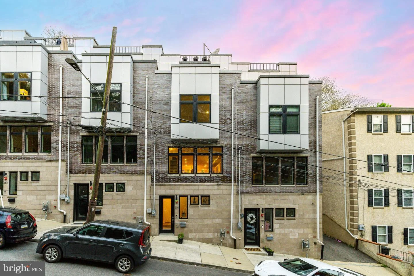 239 Lyceum Avenue
