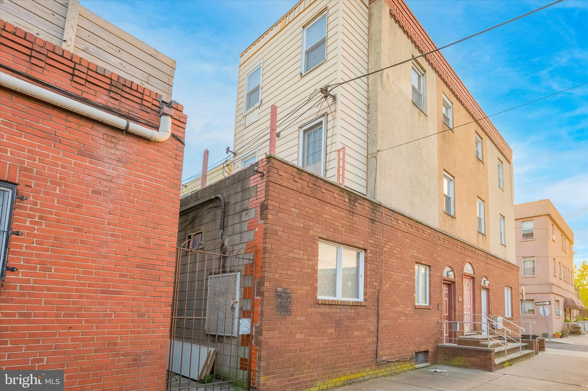 WEST PASSYUNK - Residential Lease
