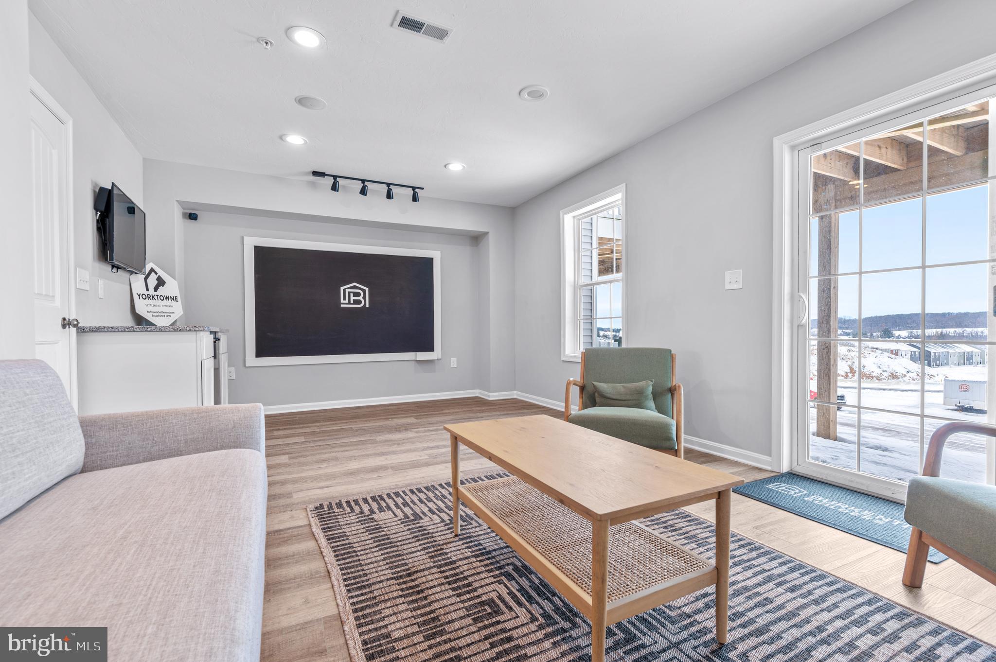 HUDSON RIDGE - Residential