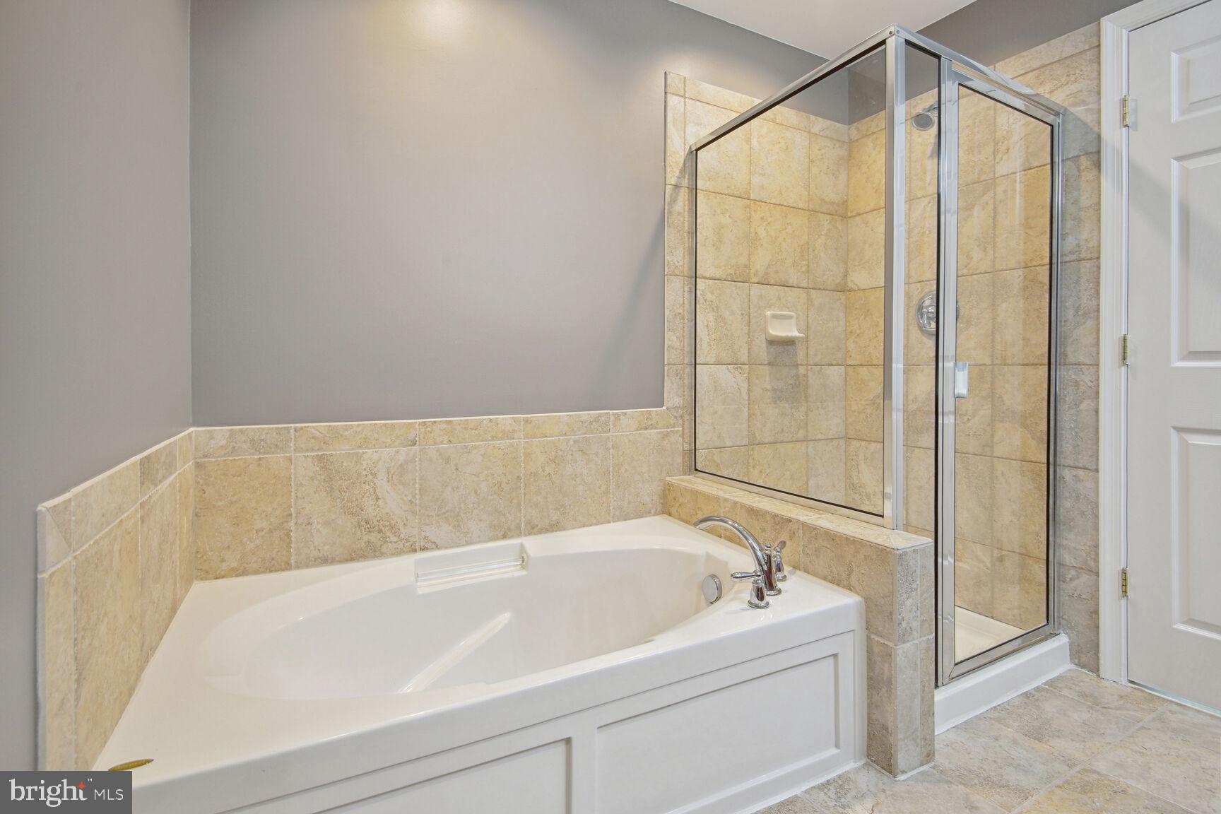 MARKET CENTER CONDOMINIUM - Residential