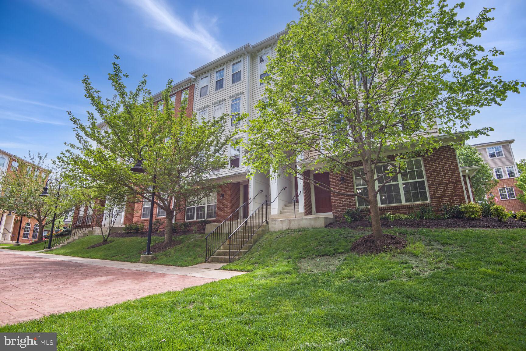 MARKET CENTER CONDOMINIUM - Residential