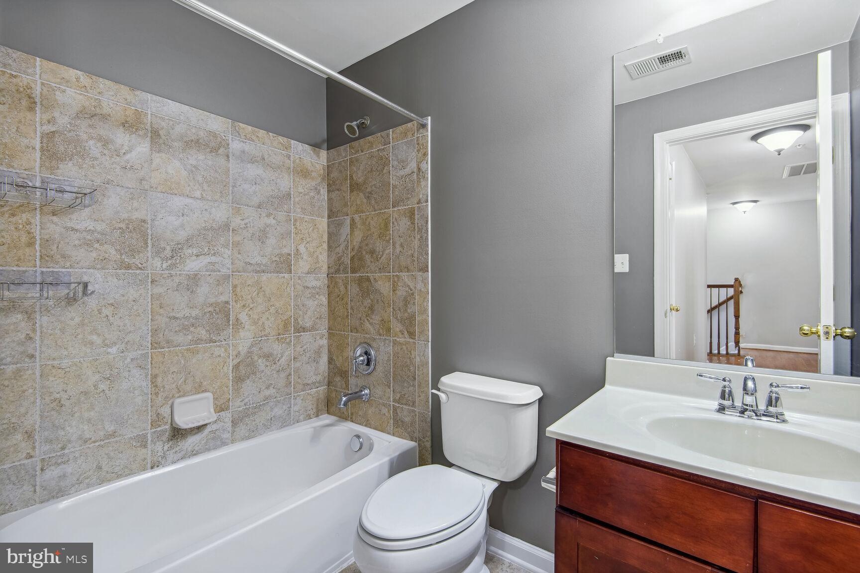 MARKET CENTER CONDOMINIUM - Residential