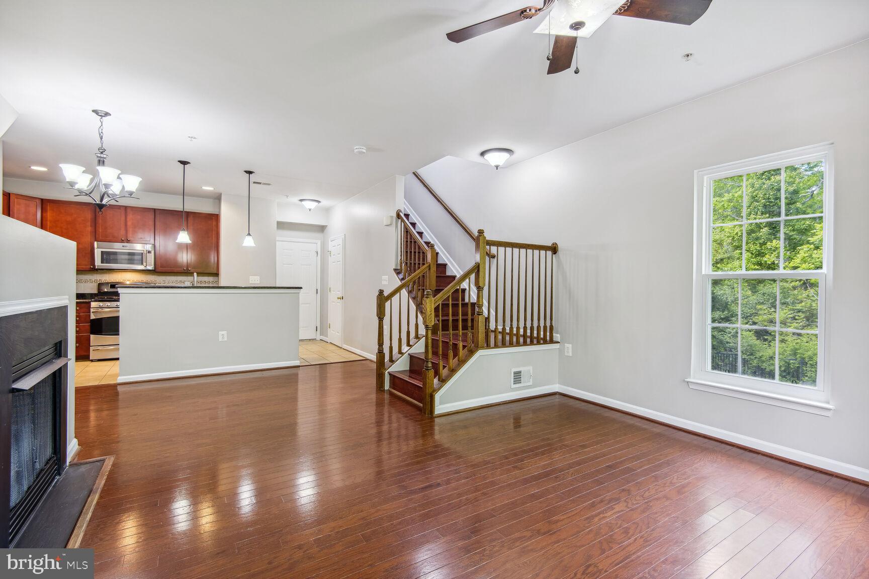 MARKET CENTER CONDOMINIUM - Residential