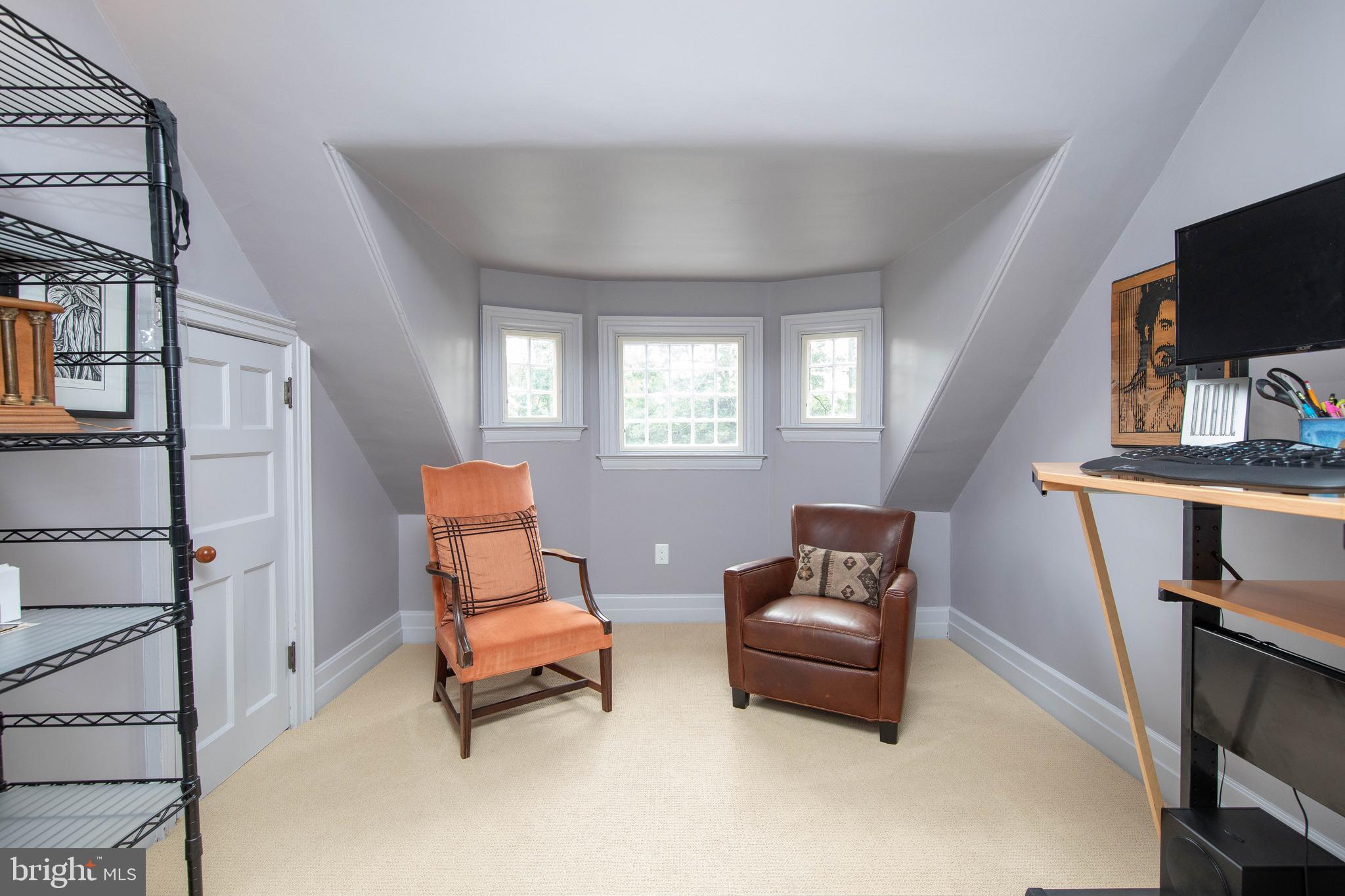 CHESTNUT HILL - Residential