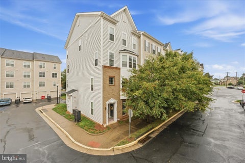 Condo For Sale - 9546 Mine Gap Way<br/> MANASSAS, VA 20110