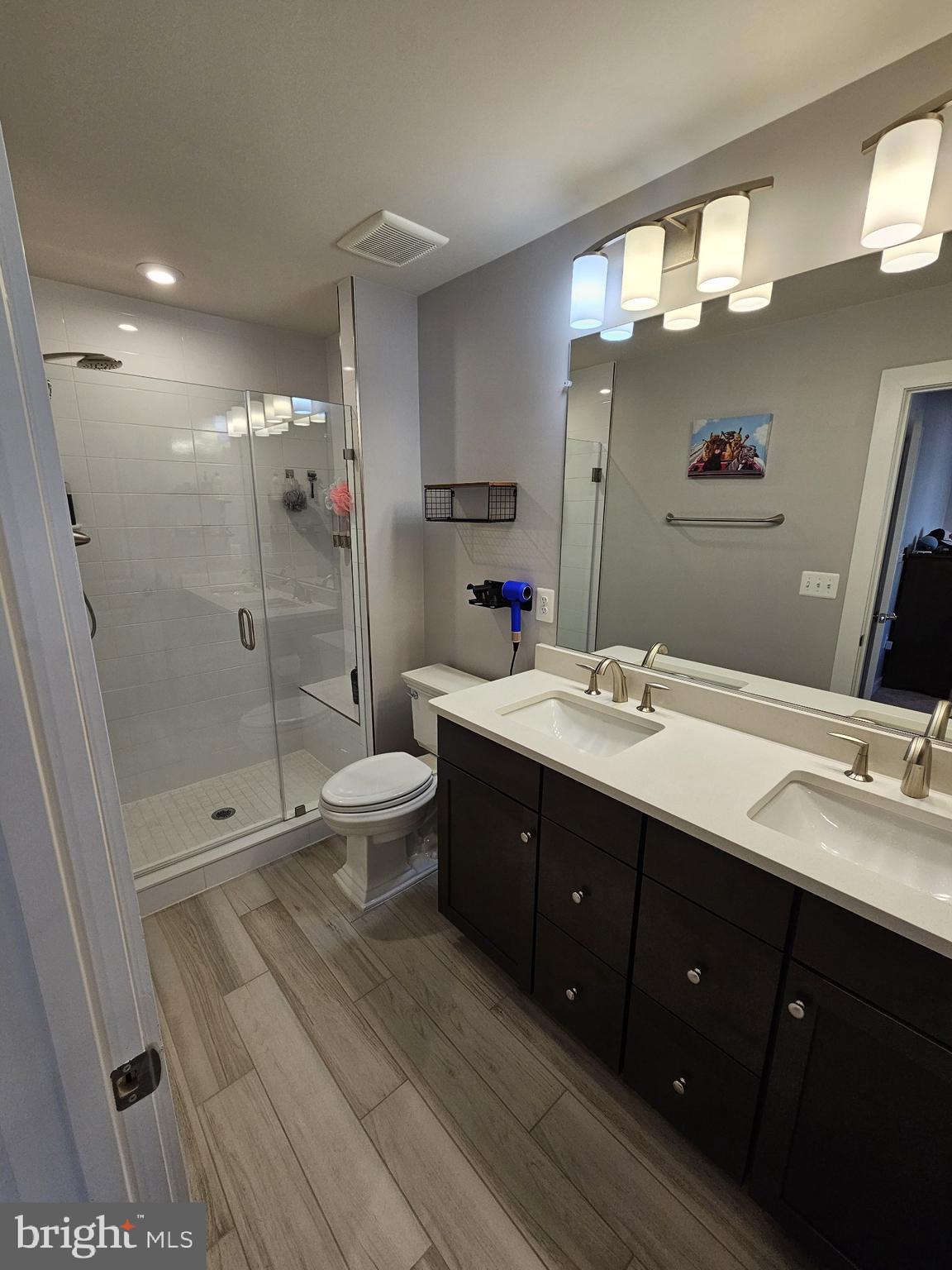 WOODS OVERLOOK AT POTOMAC SHORES - Residential Lease