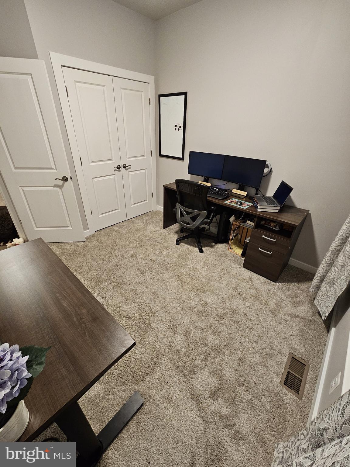 WOODS OVERLOOK AT POTOMAC SHORES - Residential Lease