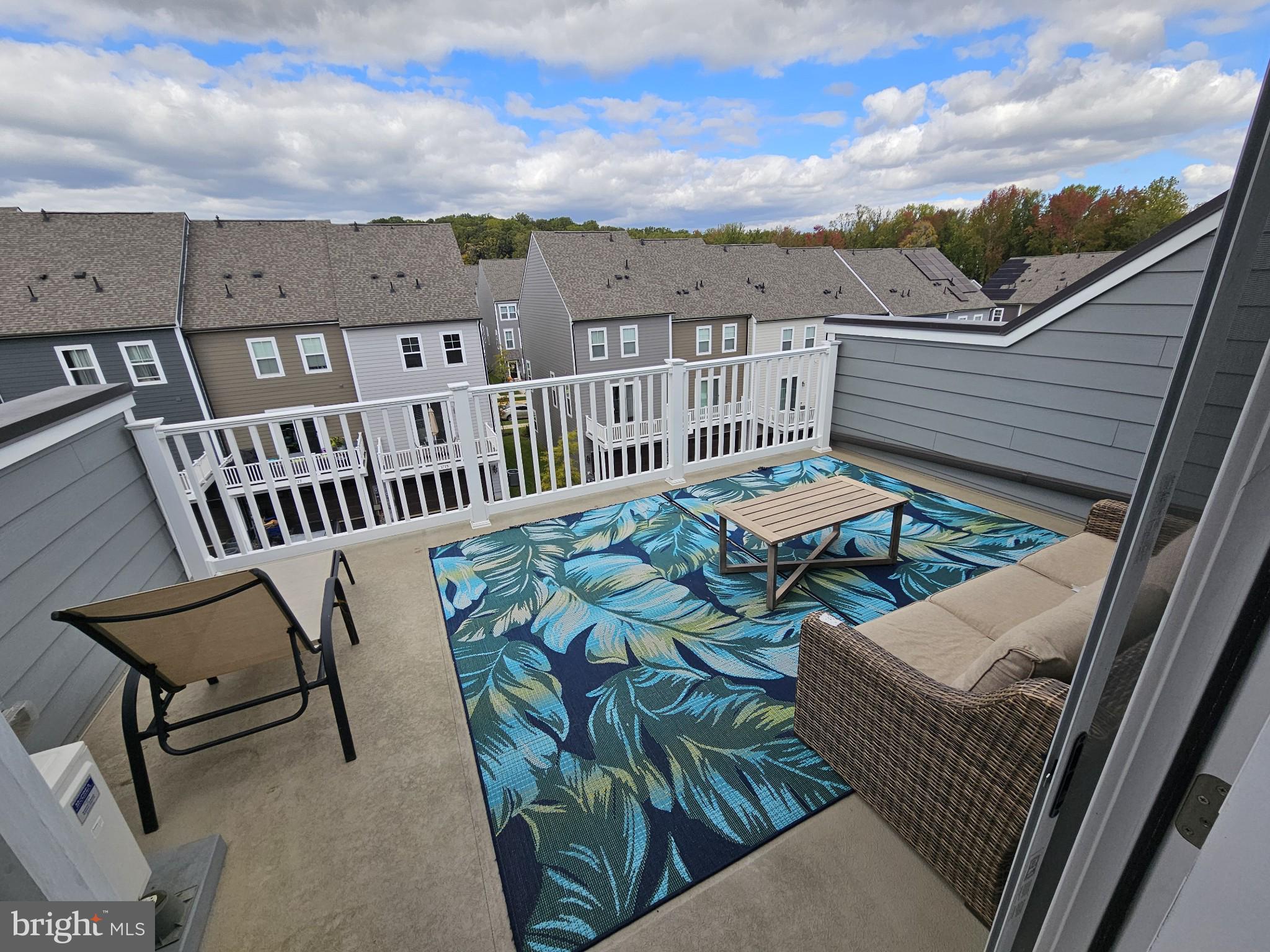 WOODS OVERLOOK AT POTOMAC SHORES - Residential Lease