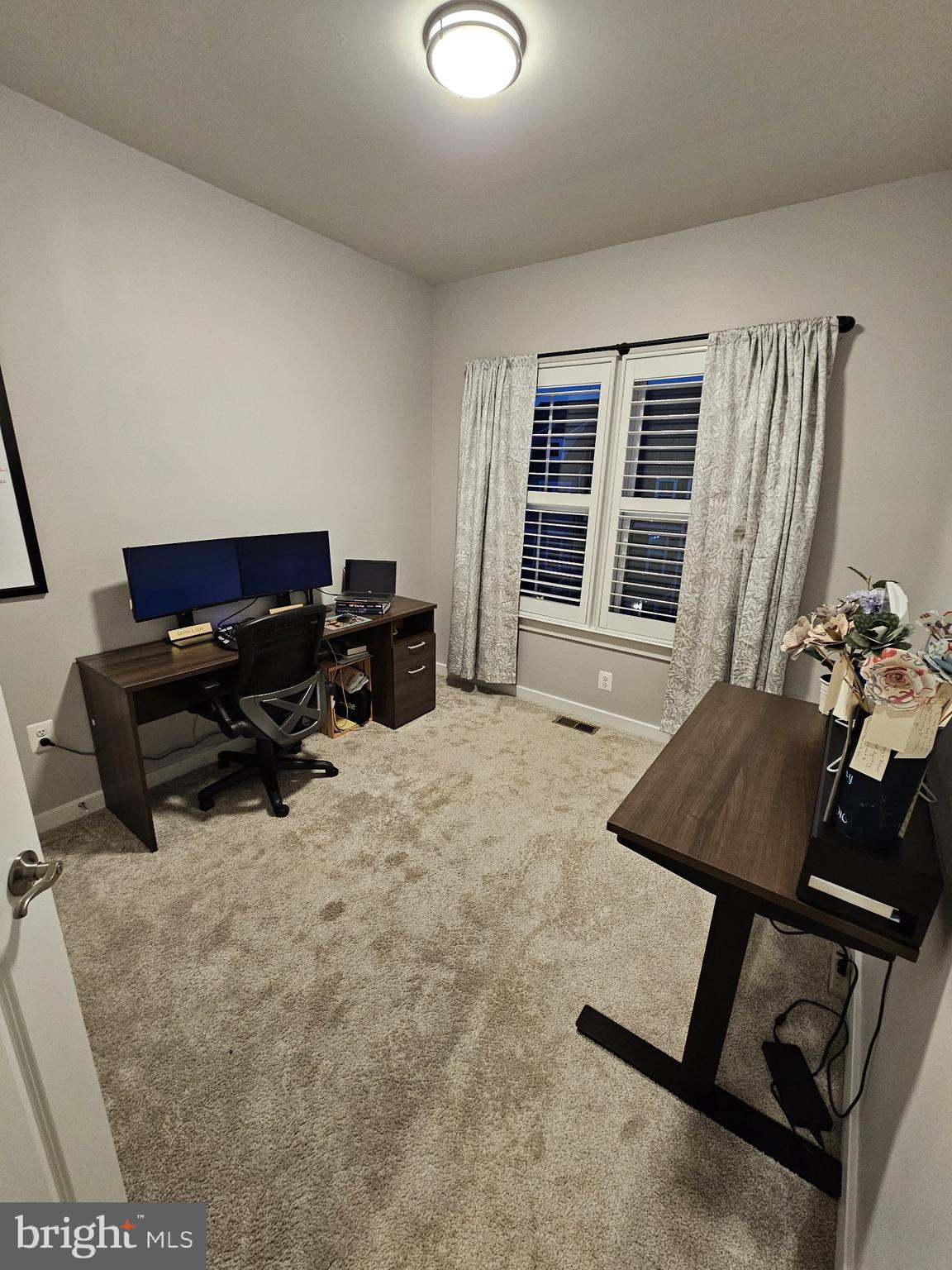 WOODS OVERLOOK AT POTOMAC SHORES - Residential Lease