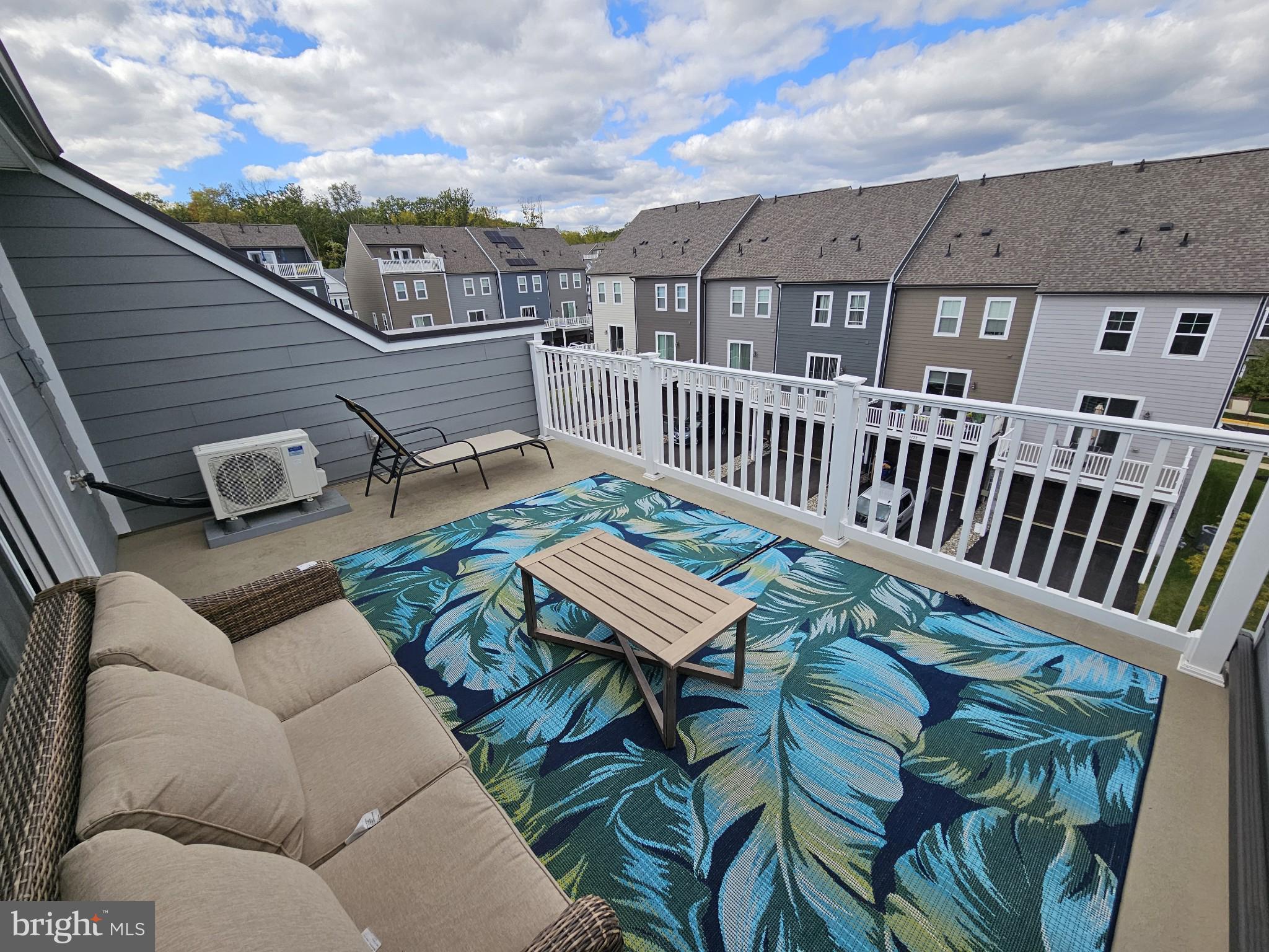 WOODS OVERLOOK AT POTOMAC SHORES - Residential Lease