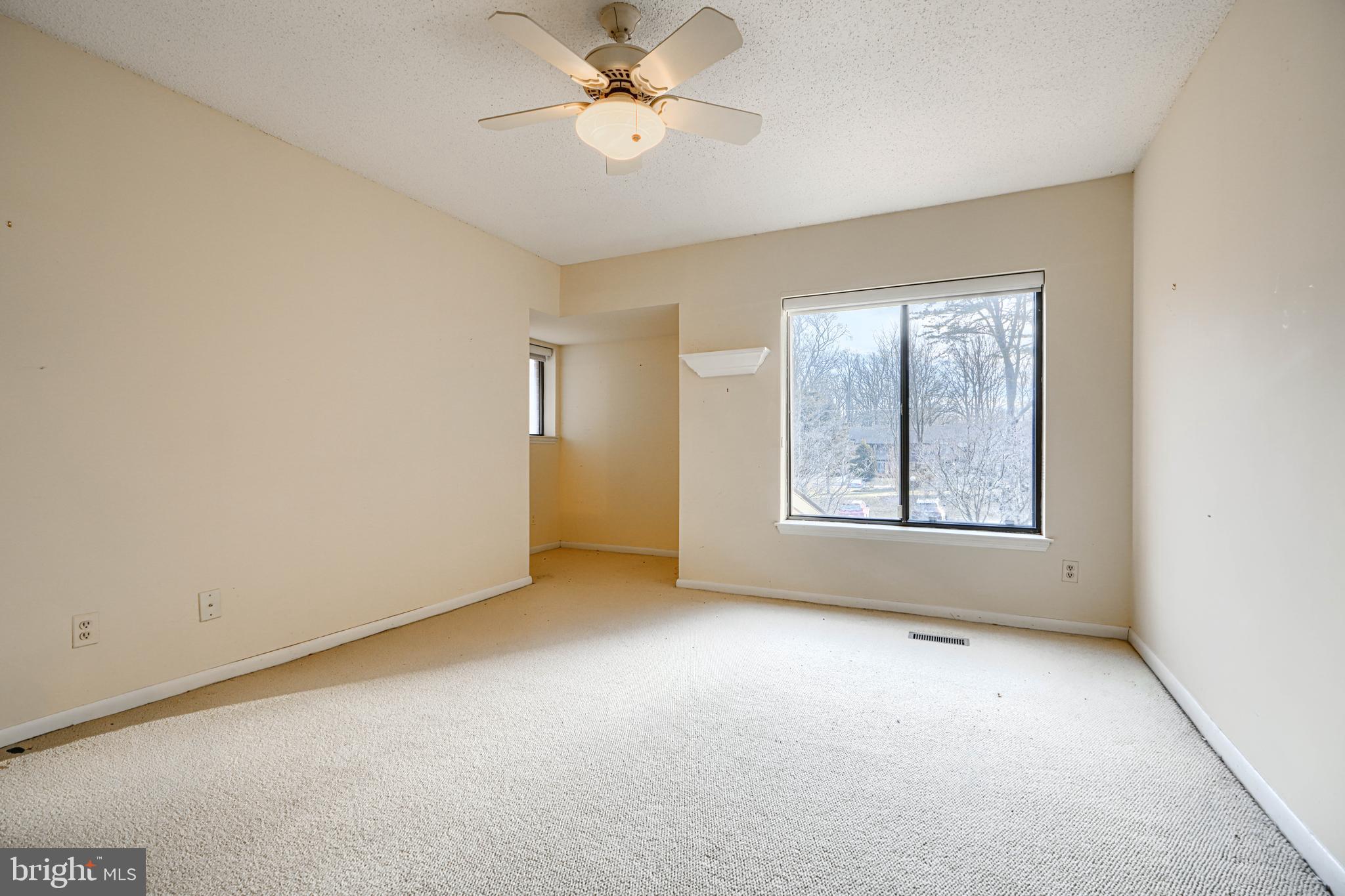 OAKHAMPTON - Residential