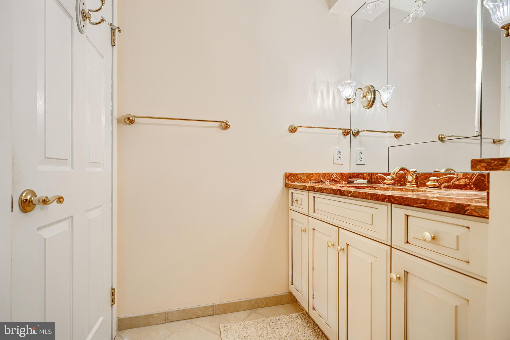 OAKHAMPTON - Residential