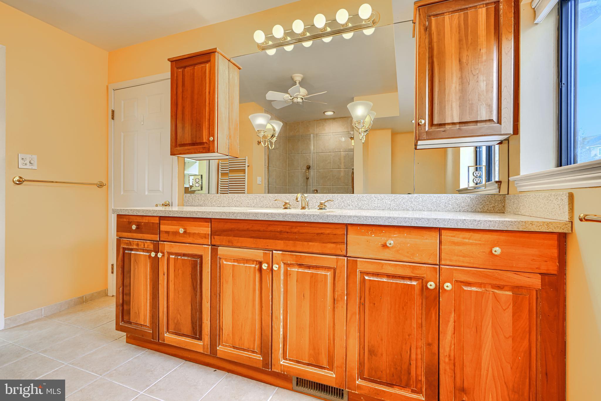 OAKHAMPTON - Residential