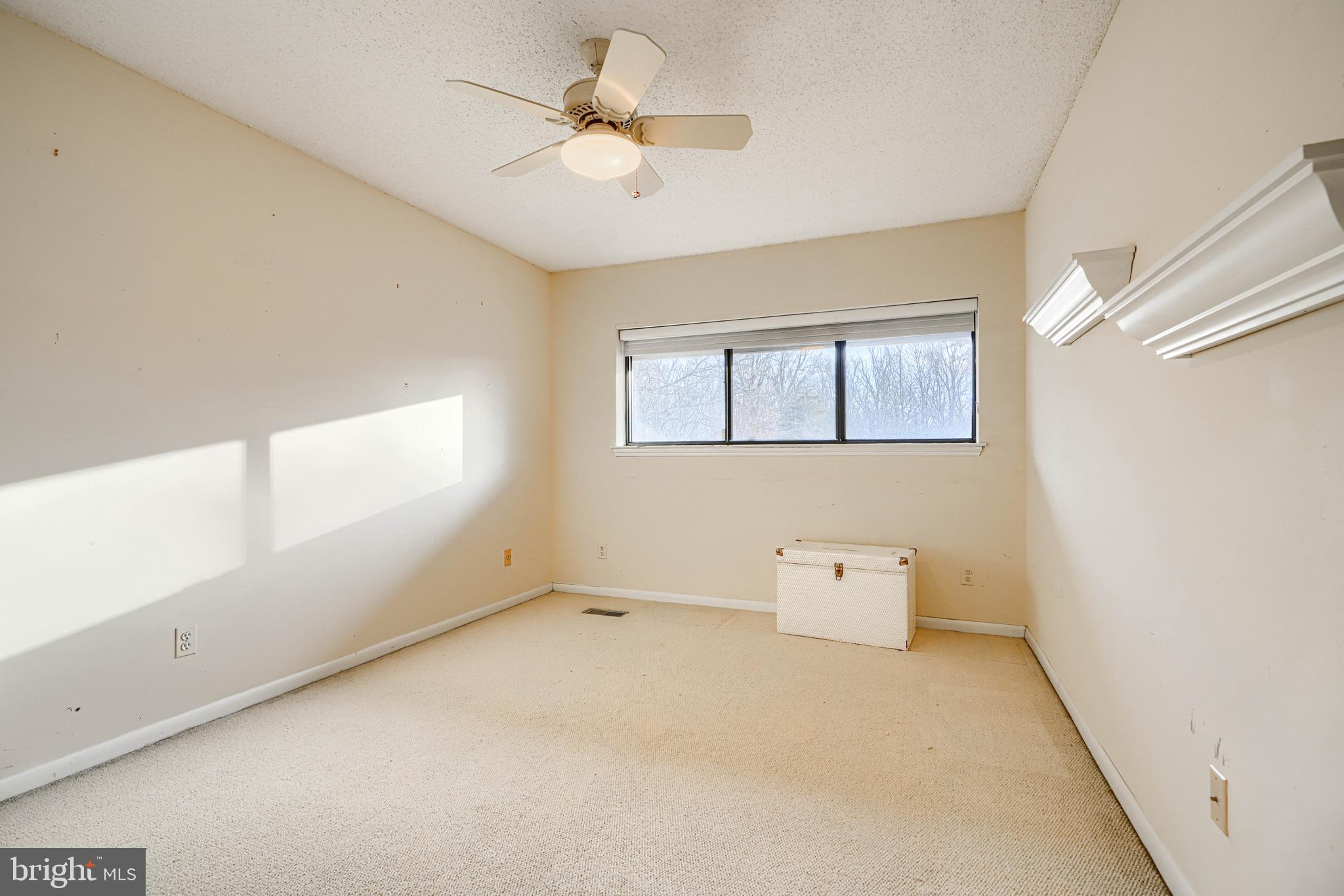 OAKHAMPTON - Residential