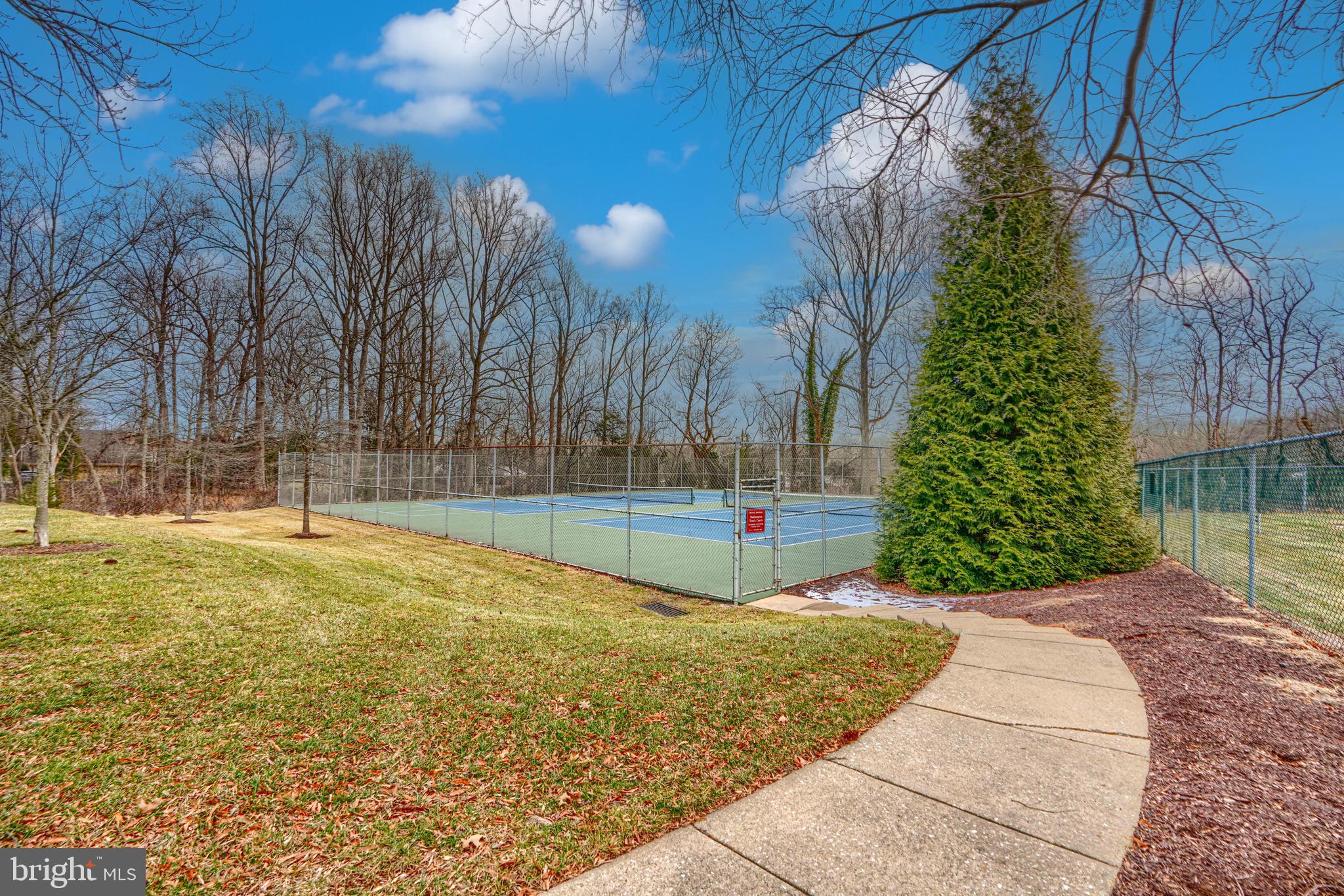 OAKHAMPTON - Residential