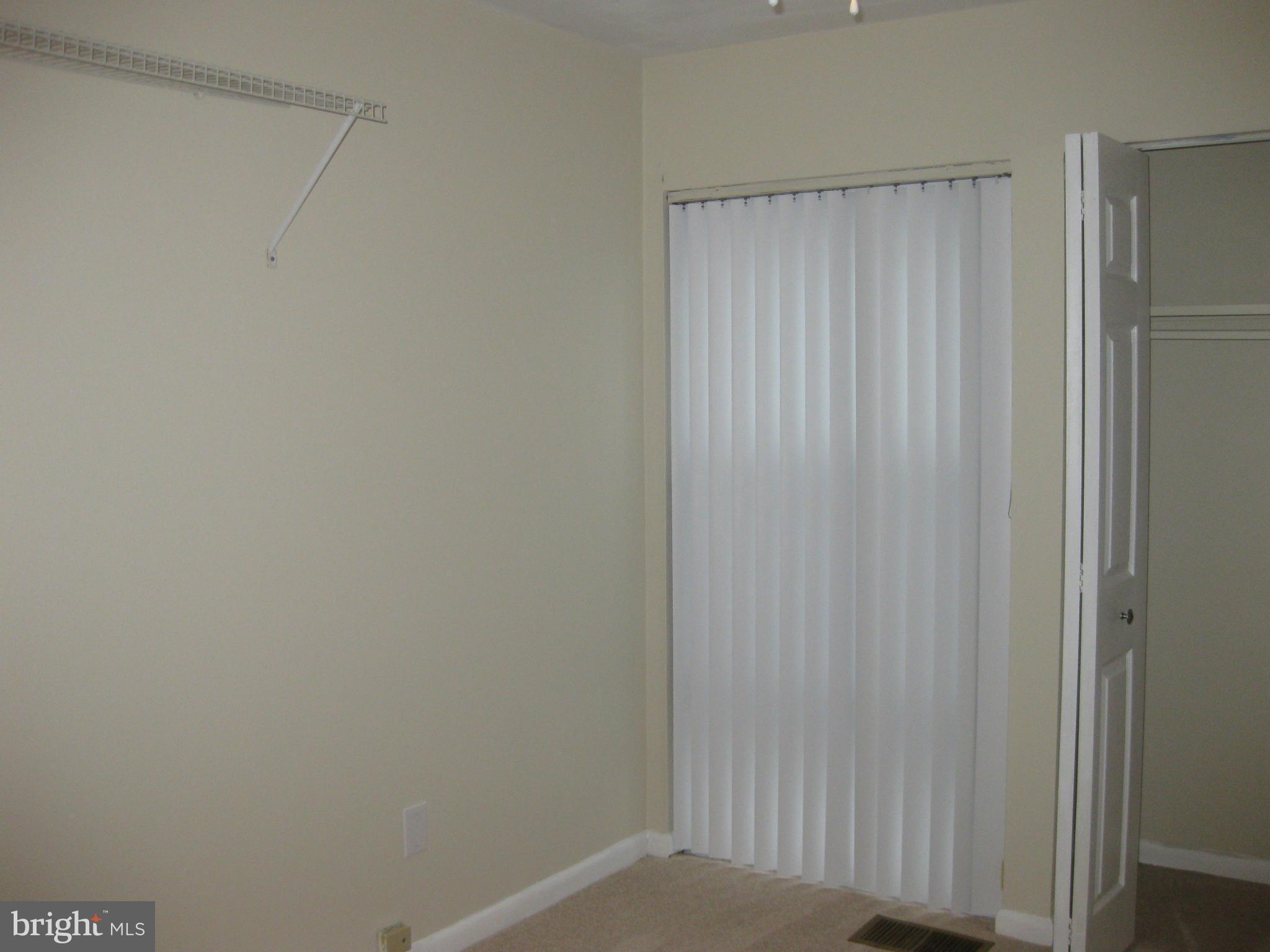 MONTCLAIR MANOR - Residential Lease