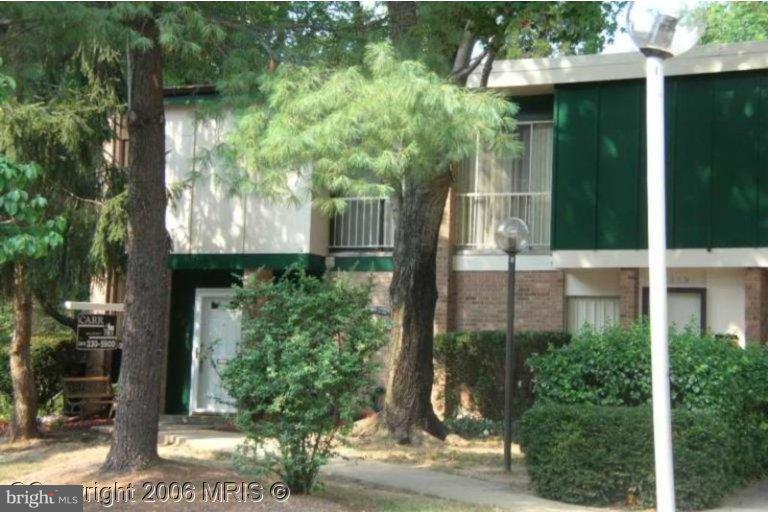 MONTCLAIR MANOR - Residential Lease