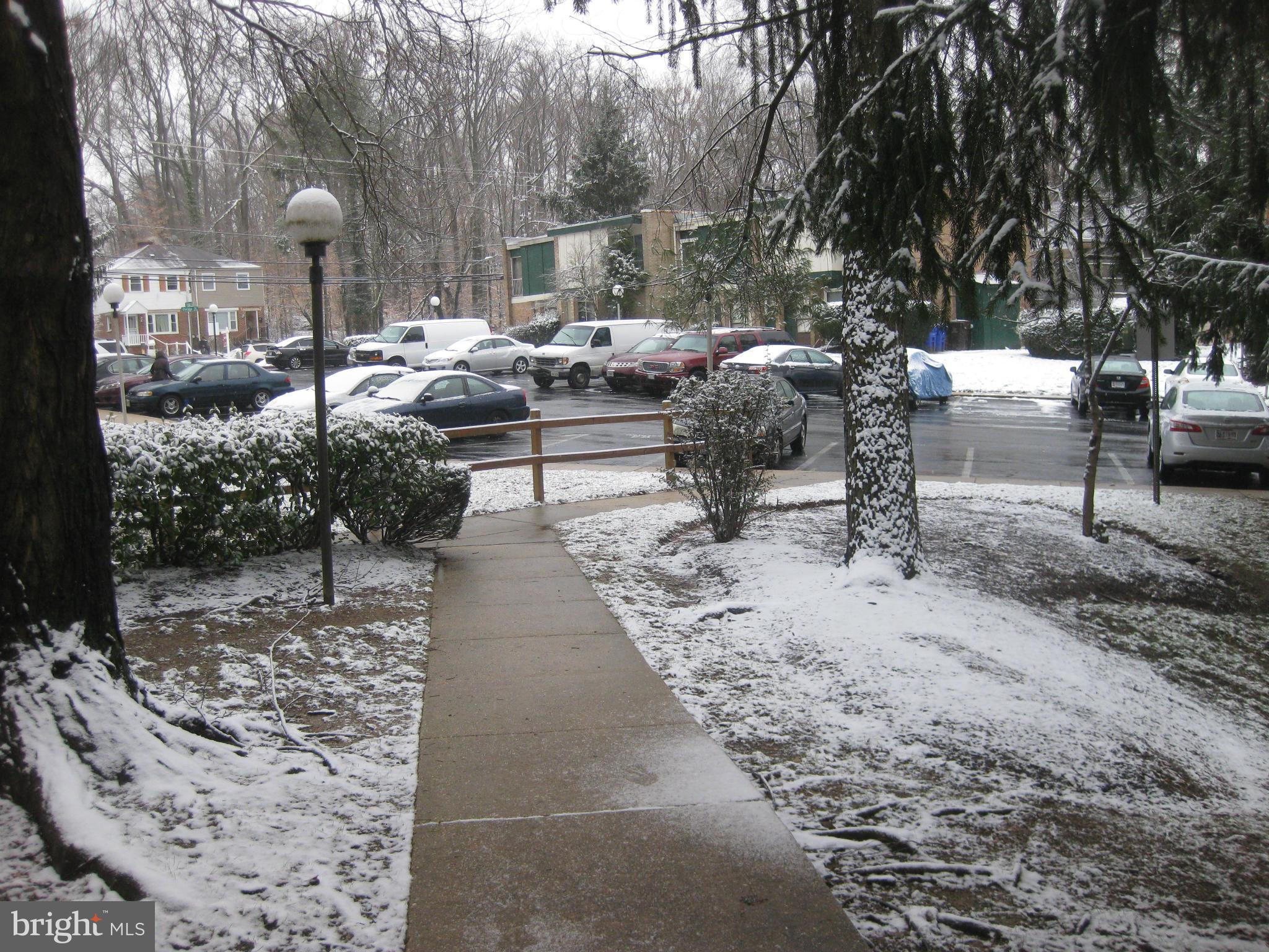 MONTCLAIR MANOR - Residential Lease