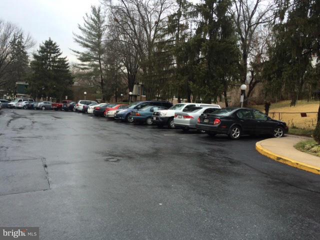 MONTCLAIR MANOR - Residential Lease