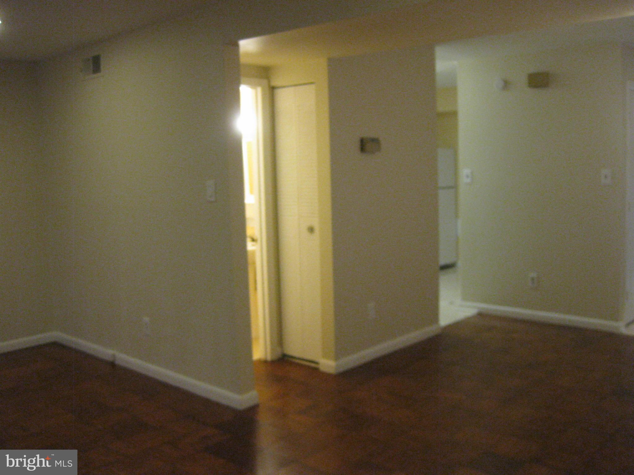 MONTCLAIR MANOR - Residential Lease