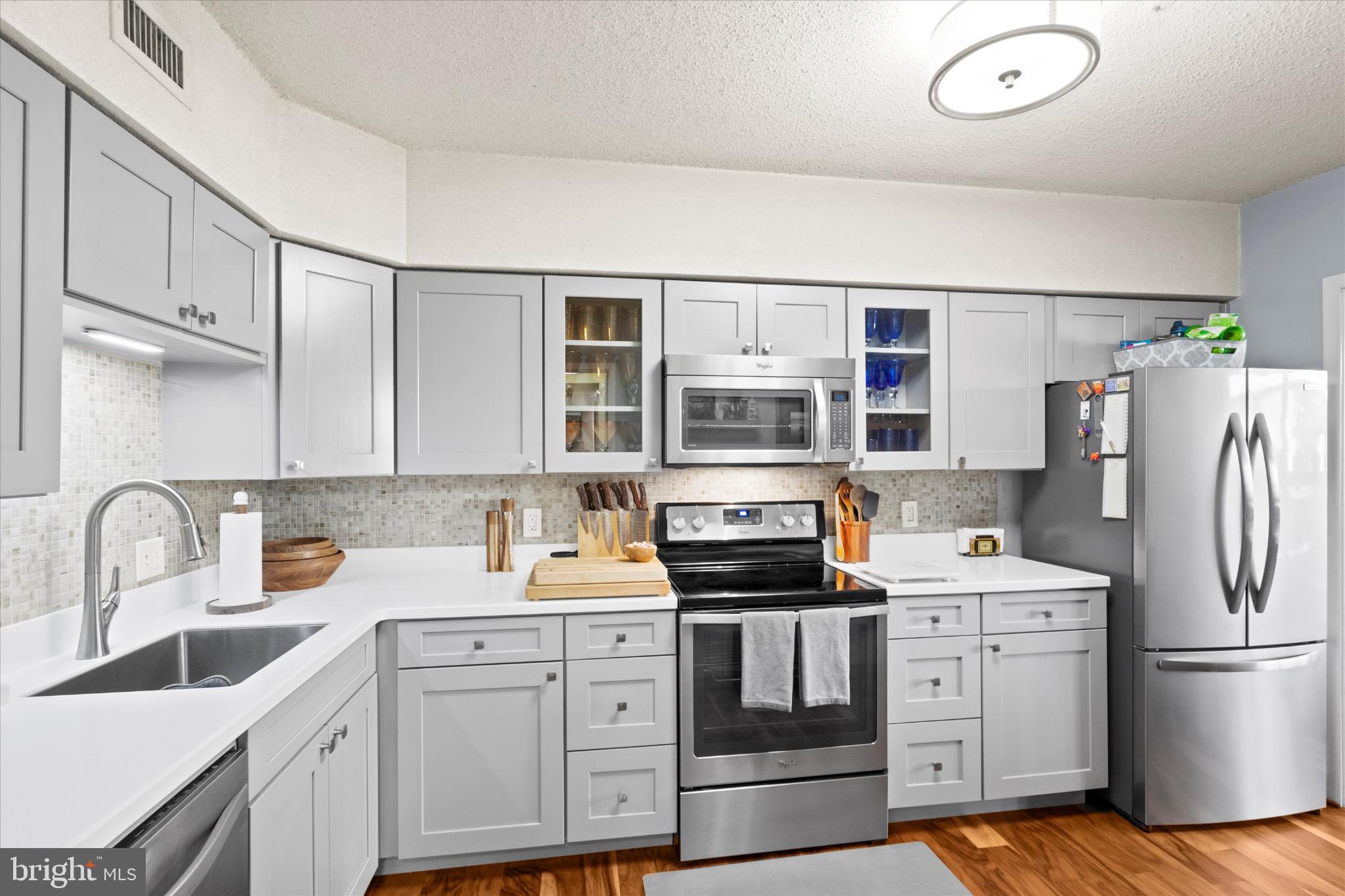 5501 SEMINARY ROAD 114S