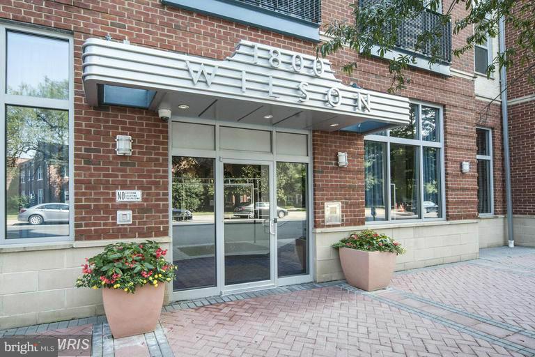 1800 WILSON - Residential Lease