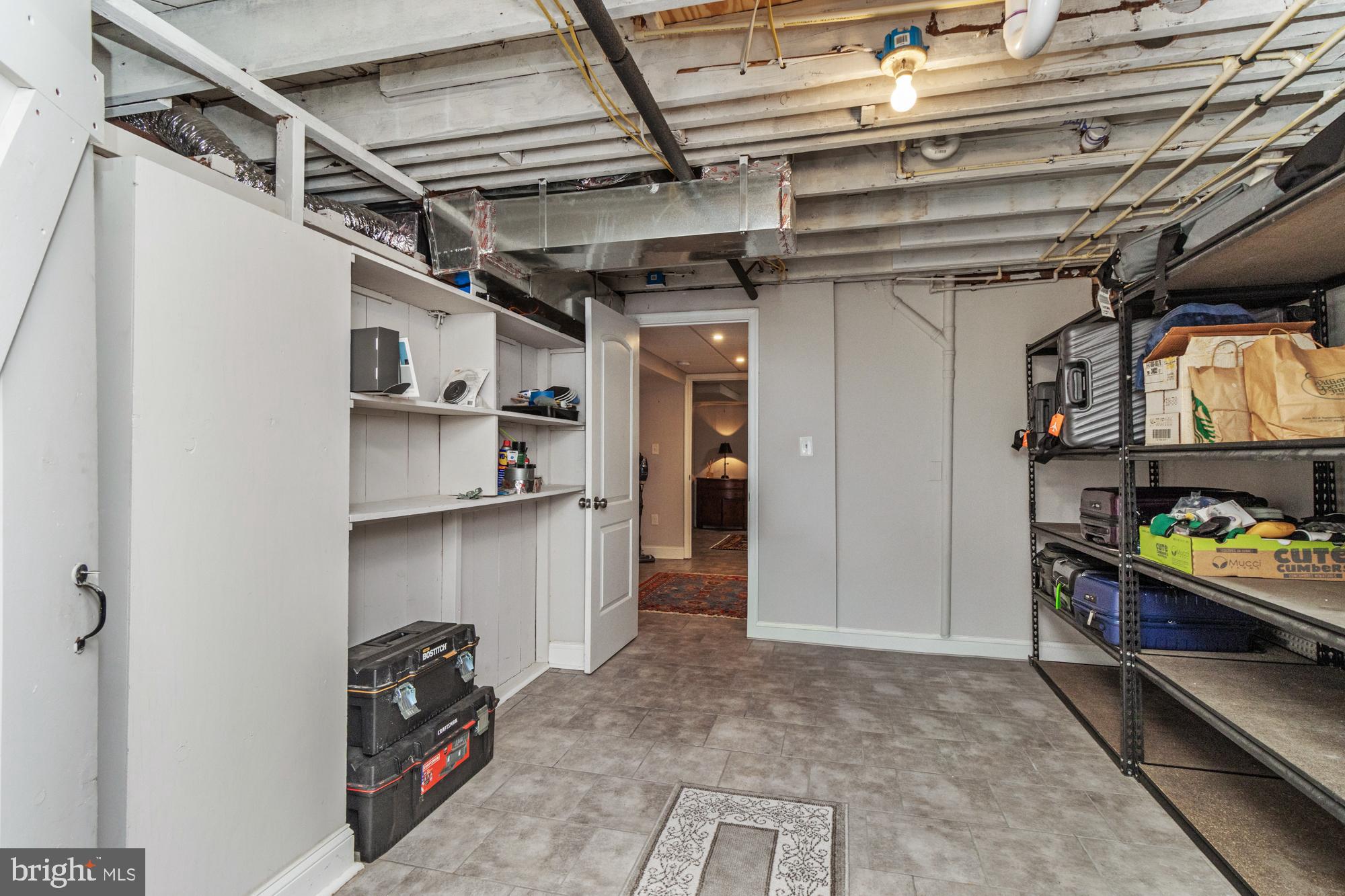 SOUTHLAND HILLS - Residential