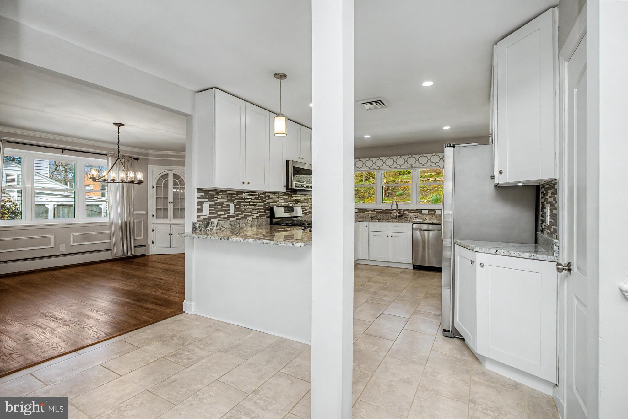 SOUTHLAND HILLS - Residential