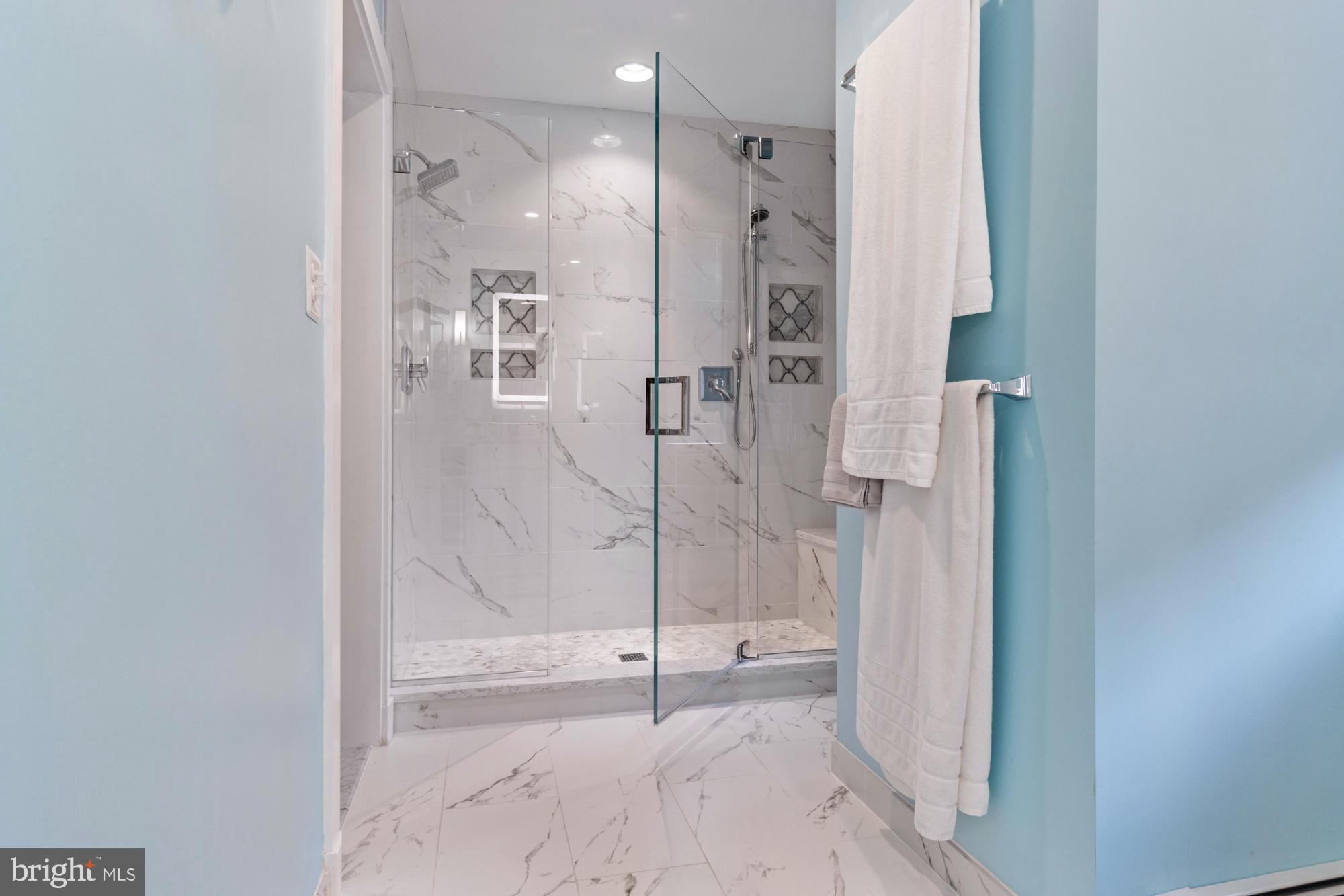 SOUTHLAND HILLS - Residential