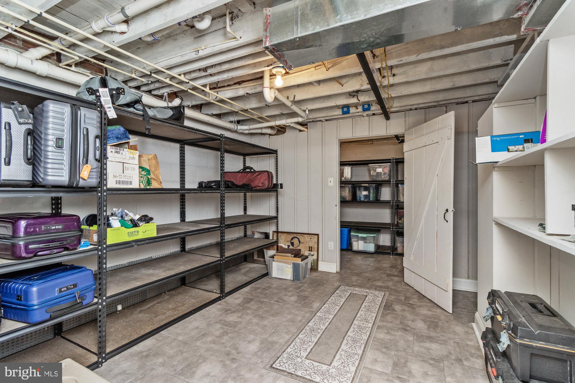 SOUTHLAND HILLS - Residential