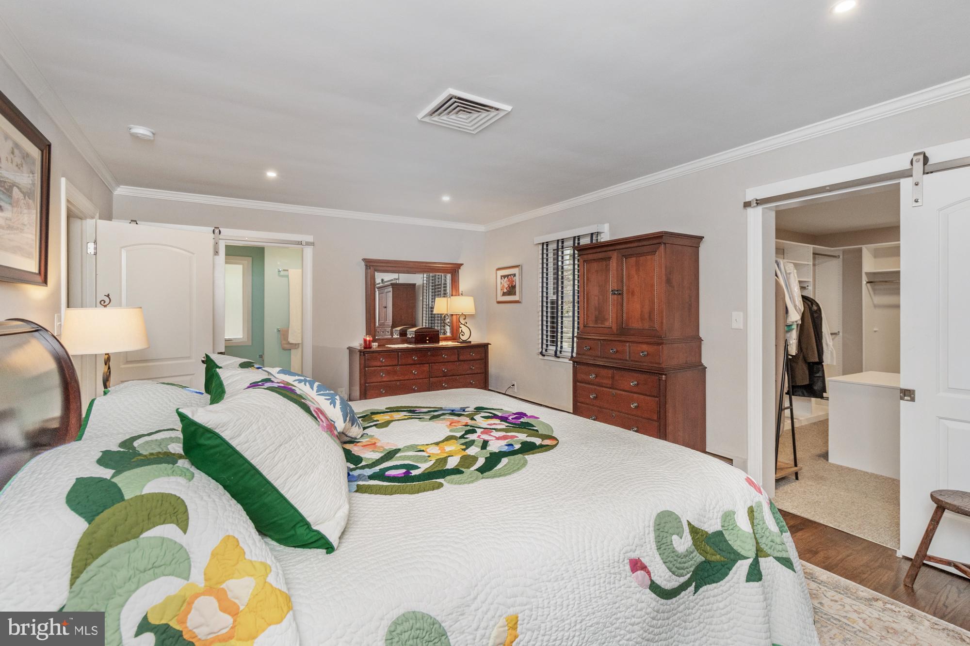 SOUTHLAND HILLS - Residential