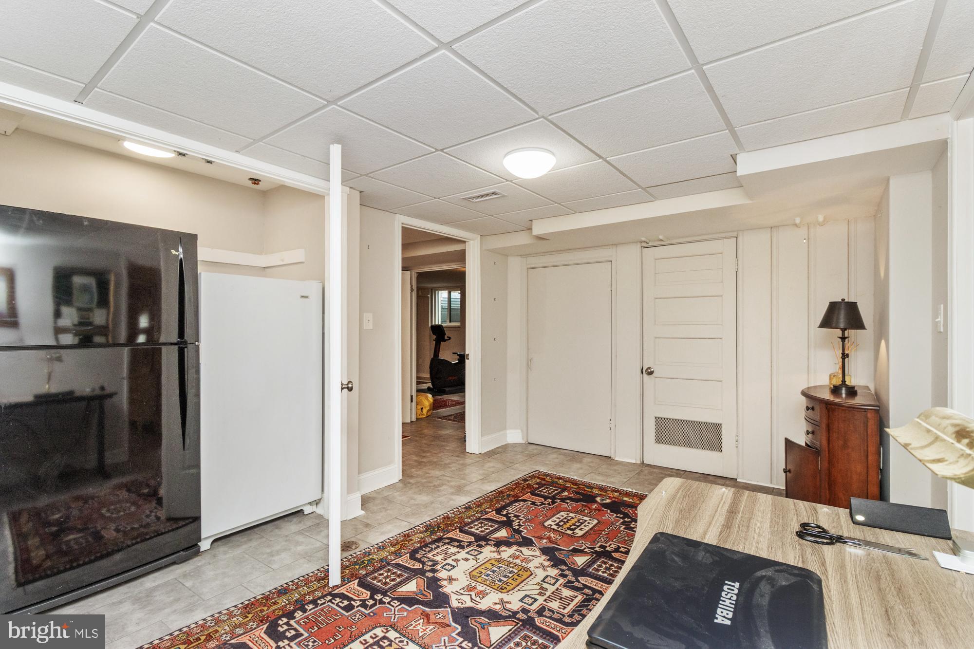 SOUTHLAND HILLS - Residential