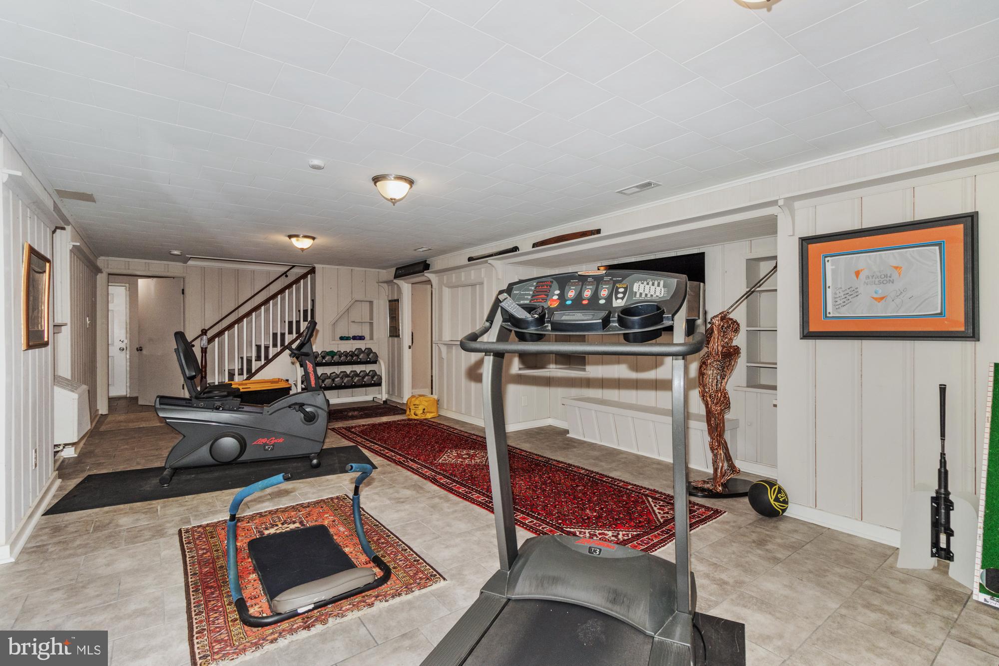 SOUTHLAND HILLS - Residential