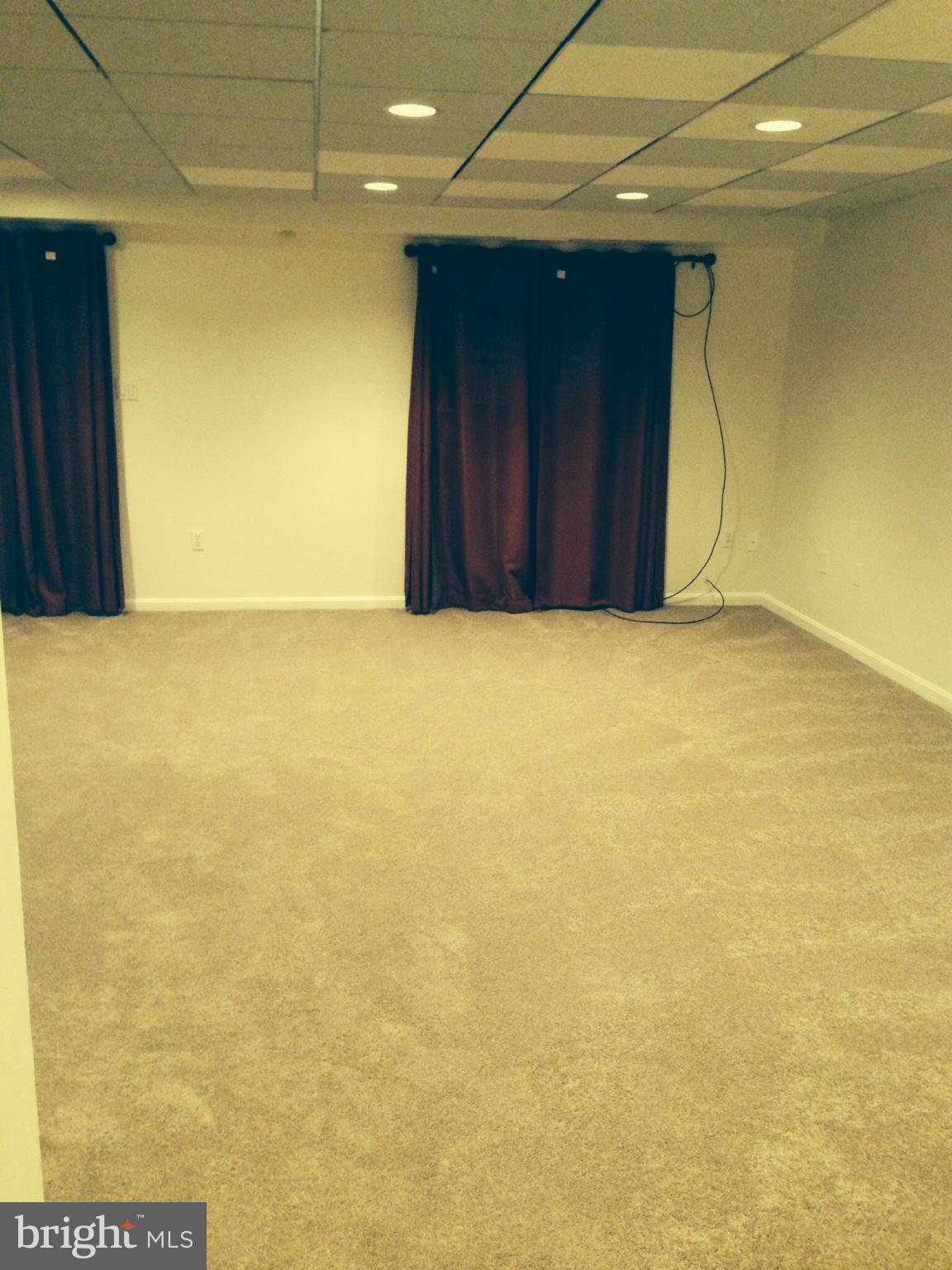 WOODSTREAM EAST PLAT ONE - Residential Lease