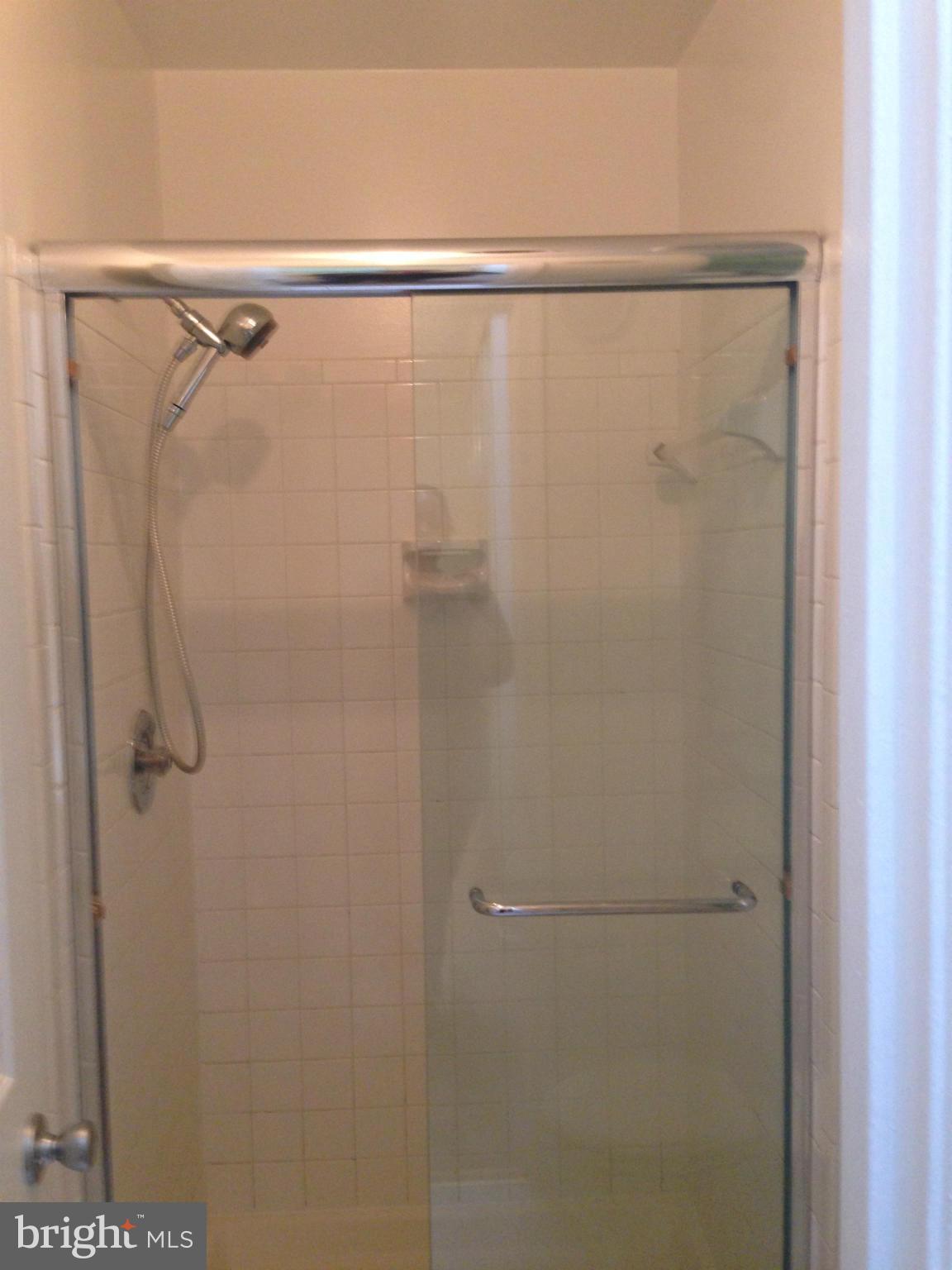 WOODSTREAM EAST PLAT ONE - Residential Lease