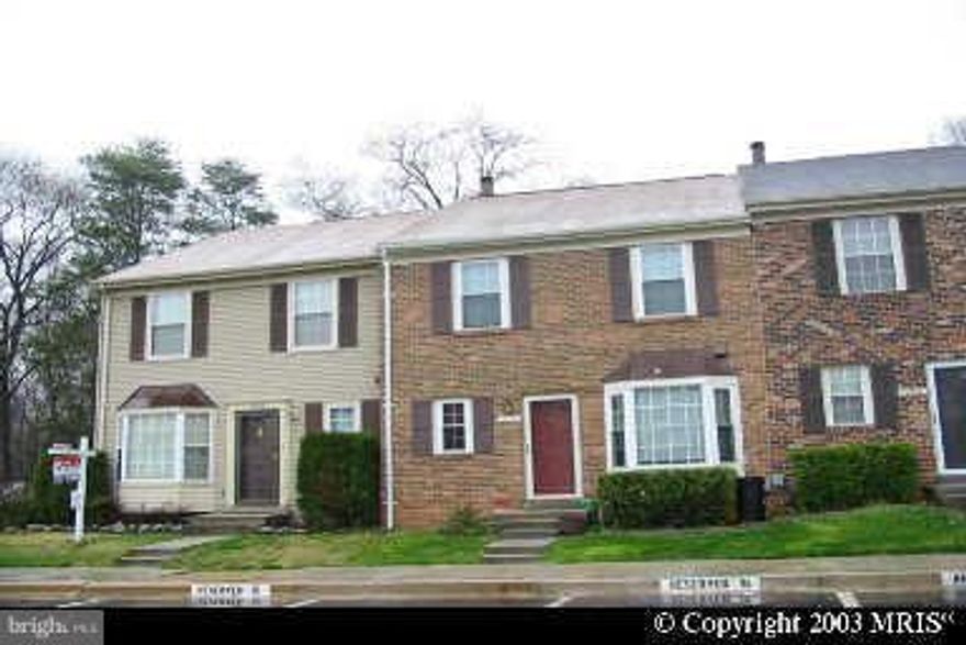Spacious 3 bedroom/3 1/2 bathroom townhouse located in conveniently located Lanham, Maryland, Wall to wall carpet, stainless steel appliances, hardwood floors in living room, deck off of dining room with patio below, jacuzzi tub and bar in the basement. Townhouse is conveniently located close to 295, 495, marc train, restaurants, and shopping. Owner is in process of sprucing the place up.