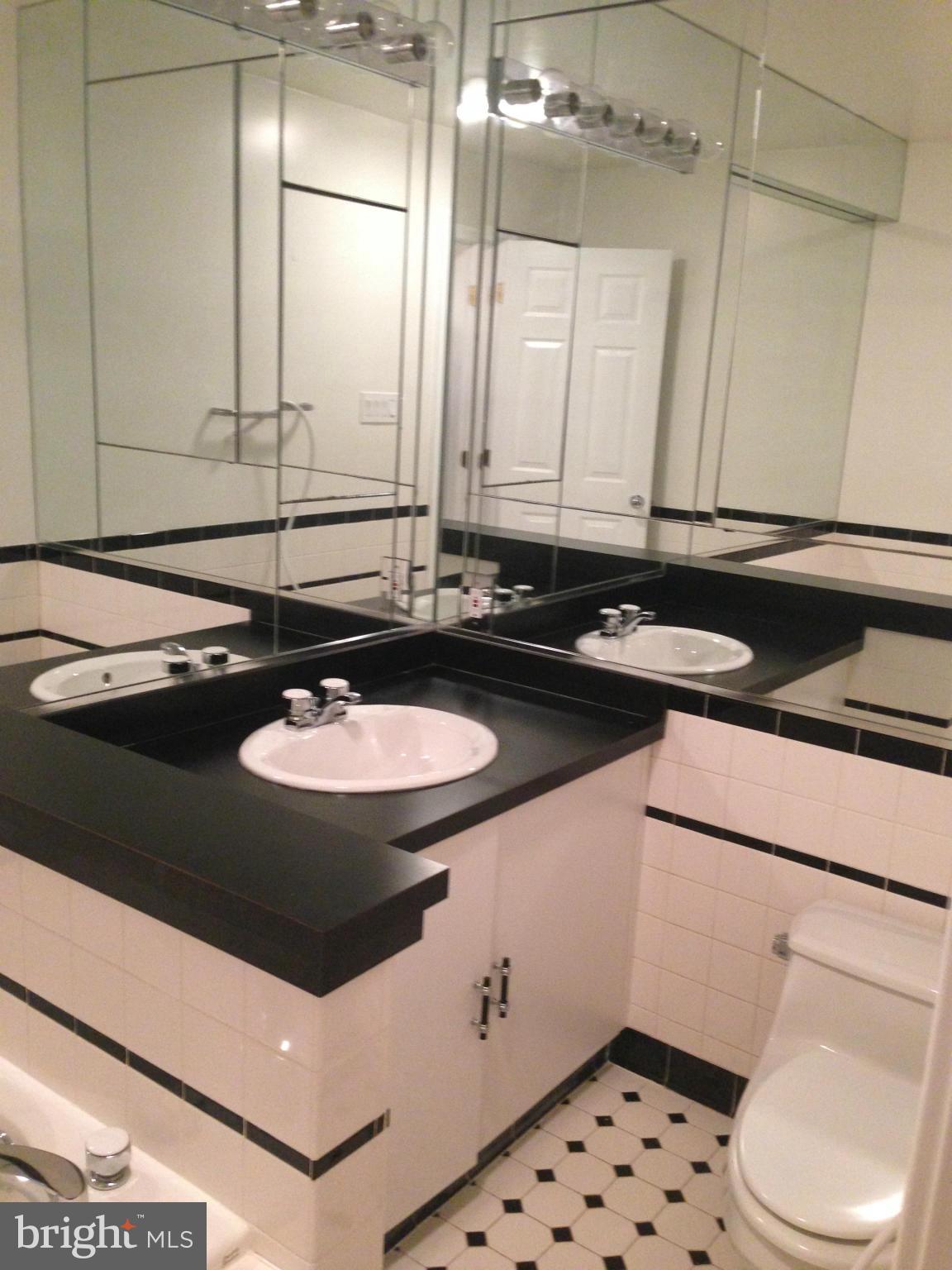 WOODSTREAM EAST PLAT ONE - Residential Lease