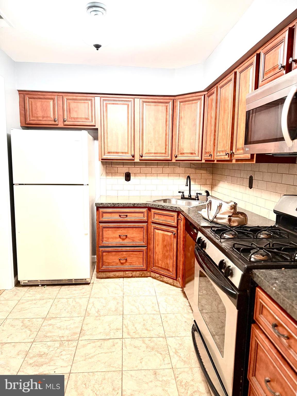 FOXMOOR - Residential Lease