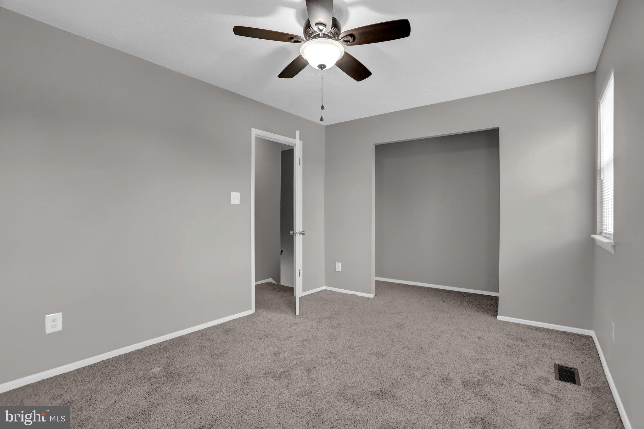 HARFORD SQUARE - Residential