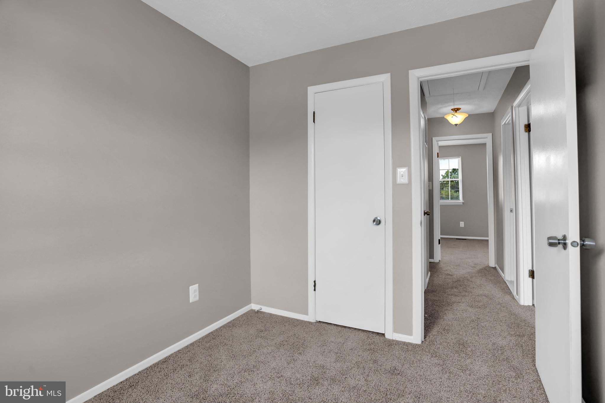 HARFORD SQUARE - Residential