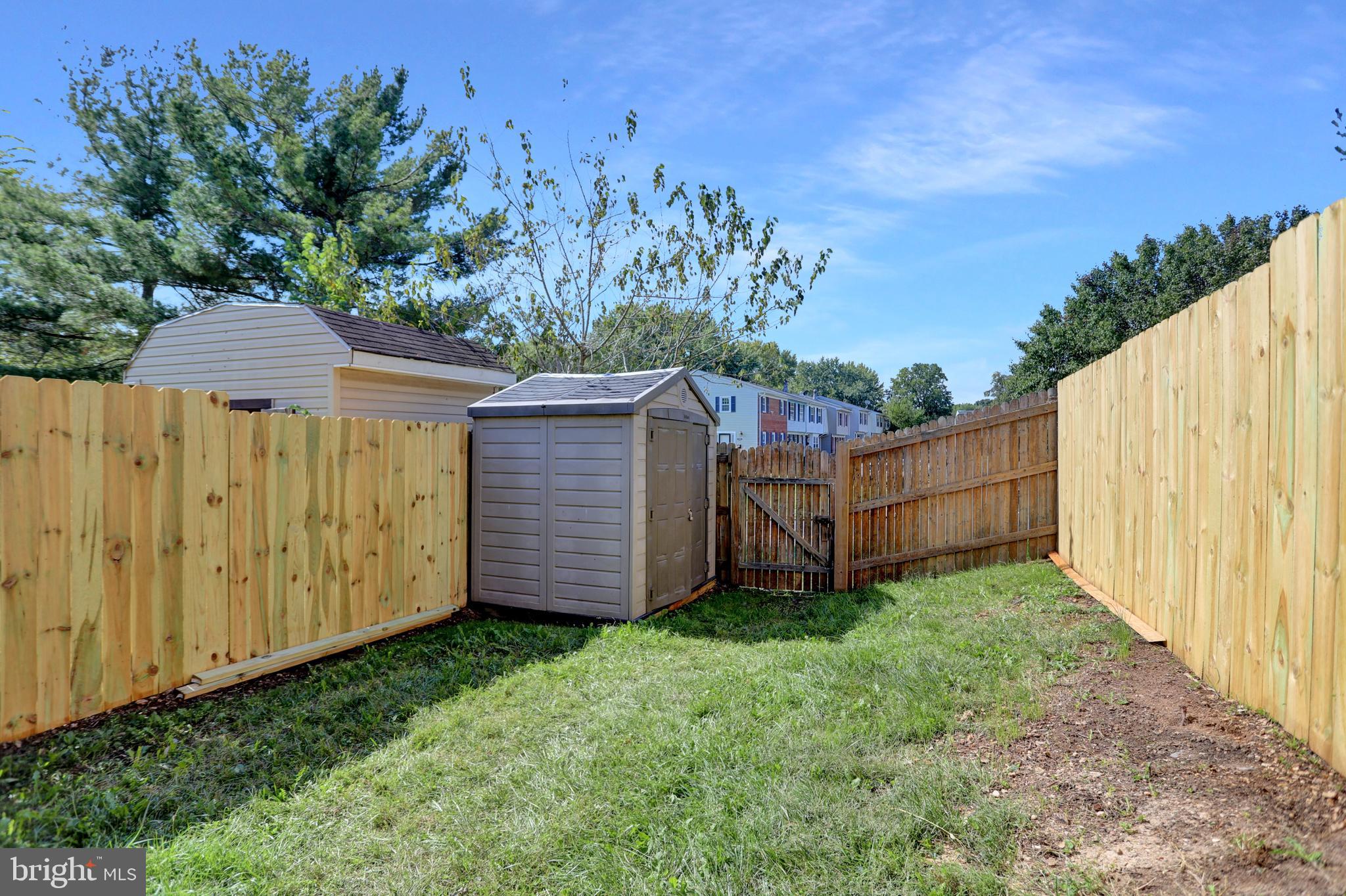 HARFORD SQUARE - Residential