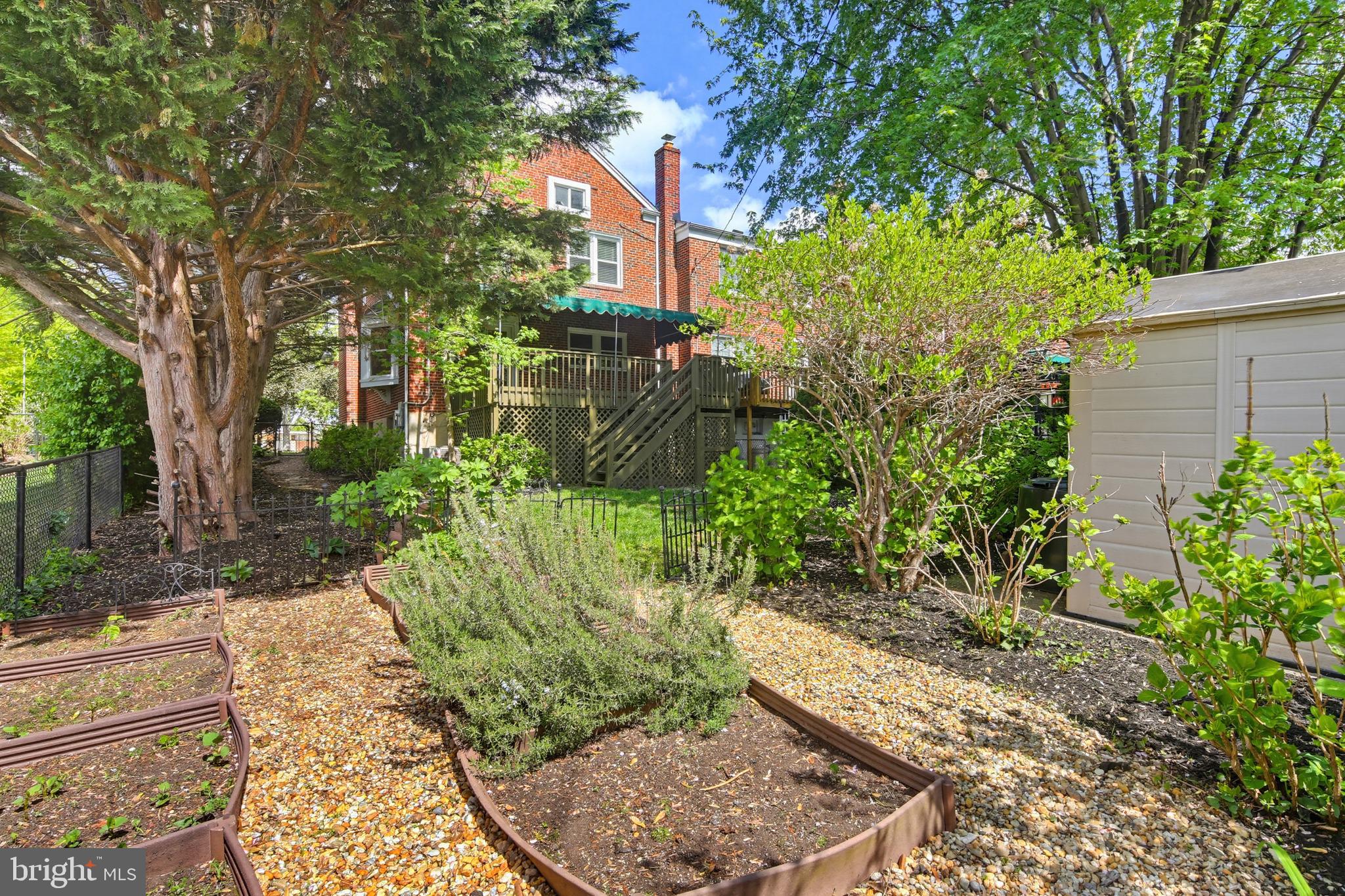 LOCH RAVEN MANOR - Residential